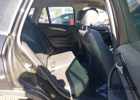 2013 BMW X1 Sdrive28I из США, поврежденный, VIN WBAVM1C54DVW45750